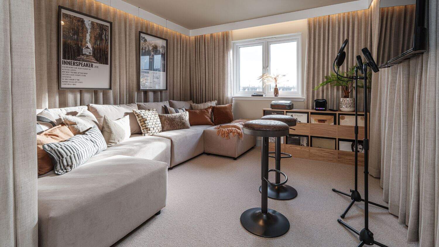 Almondell Murray Show Home bedroom - karaoke room