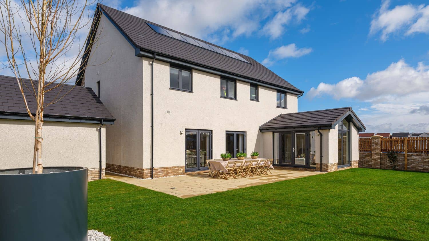 Almondell Murray Show Home garden